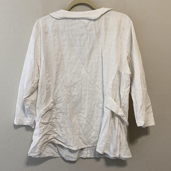 L FLAX White Lagenlook Button Down Shirt. 100% cotton. Runs a little large - Picture 9 of 9
